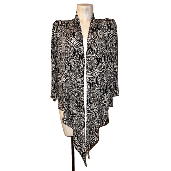 travelers CHICO'S Top Sz L (2) Black Wht Stretch Hem Tie 3/4 Slv Shirt Cover-up - Picture 2 of 7